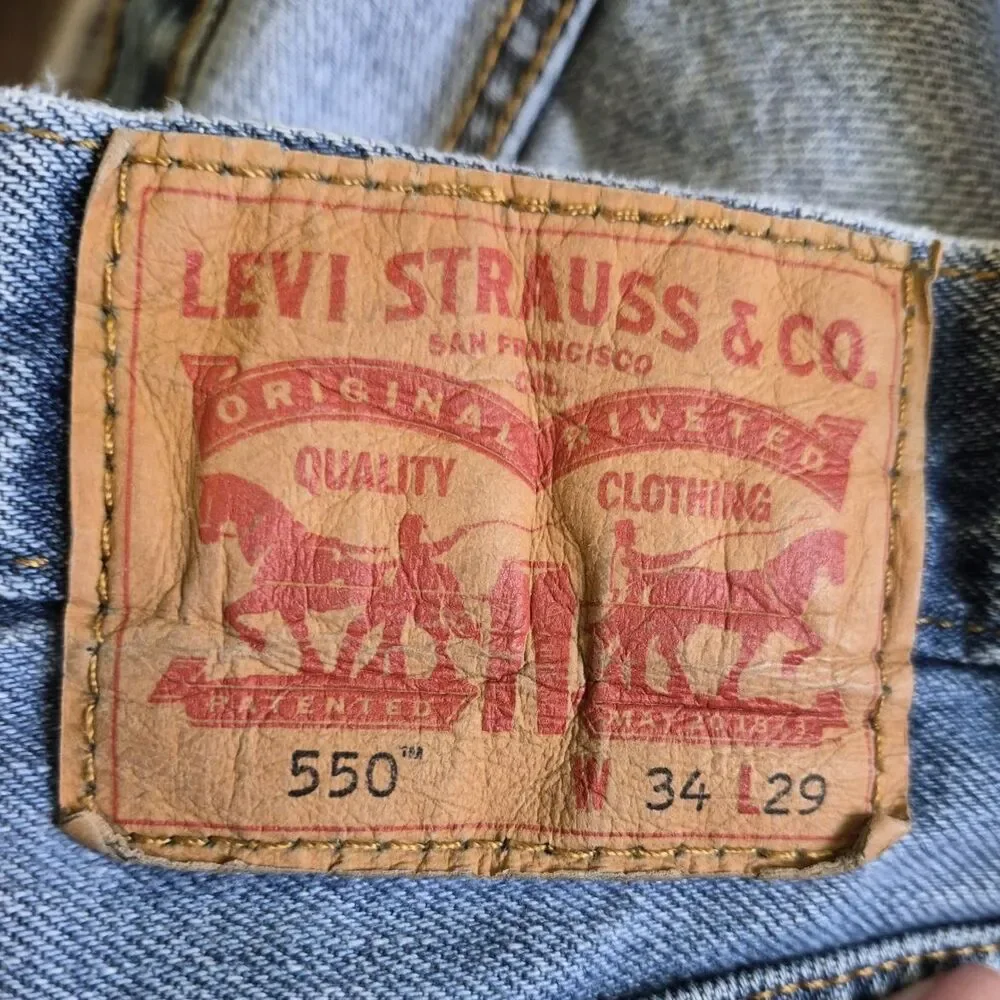 Levi's Denim Jeans 34/29 Relaxed Fit Tapered Mid Rise Med Wash